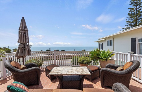 Summerland House | Steps to Beach and Town! Ocean Views! Space for 7!