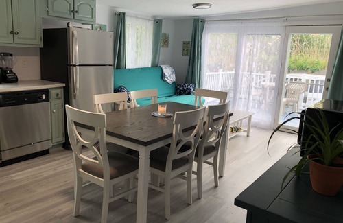 Salisbury Apartment | Steps to Beach Entrance #7, 1st floor, 2 Bedrooms, King Bed, Private deck/grill