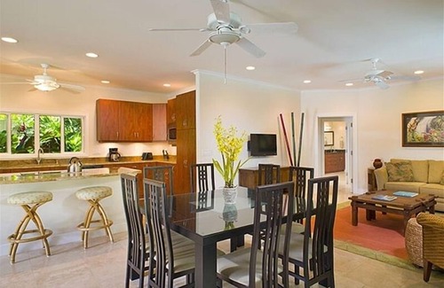 Lanikai House | Steps to Beach-Heated Pool-AirCon-Gated Community-Min Stay 7 Nights-CONTACT HOST