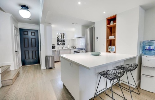 Foggy Bottom House | Steps to GWU-Georgetown-Nat'l Mall | Free Parking