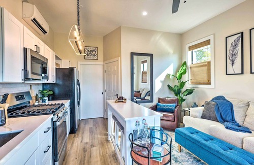 Willis Cabin | Steps to Lake Conroe: Cozy, New-Build Cabin