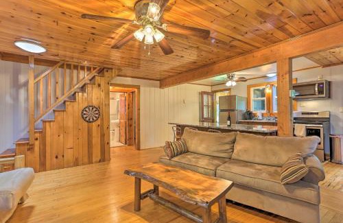 Tafton House | Steps to Lake Tafton Cottage with Fire Pit and Grill