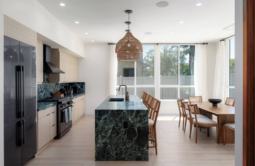 Carlsbad House | Steps to Sand · Luxe Oceanview · Rooftop Spa & Bar