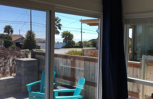 Cayucos House | Steps to the beach! Clean, white, crisp+hot tub for a relaxing getaway!