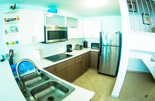 Stella House | Steps to the Beach. Pool, Jacuzzi, Terrace with views. Romantic. Kids welcome!