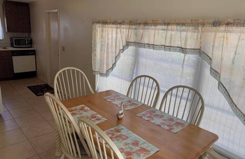 Siesta Key Village Apartment | Steps to the ⭐ Beach, Short Walk to the Village