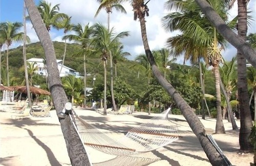Bolongo Bay Condo | Steps to the Sand, 3 Pools, 2 Fine Restaurants, a Great Beach
