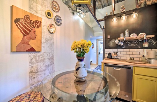 Sturgeon Bay Apartment | Steps to Waterfront & Dtwn: Sturgeon Bay Escape!