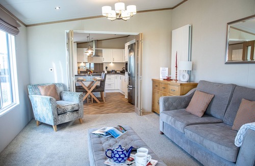 St. Andrews Cottage | Stewart Resort Lodge 27 - a lodge that sleeps 6 guests in 2 bedrooms