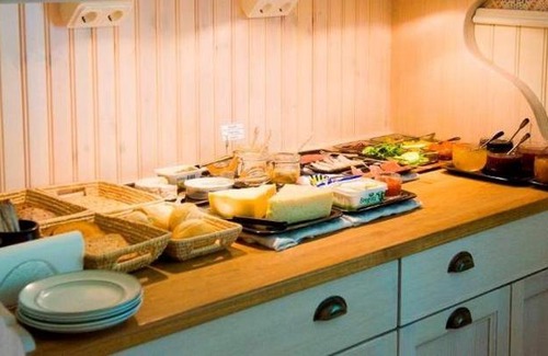 Enanger Bed & Breakfast | STF Kungsgården Långvind