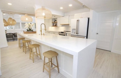 Seawinds Condo | Still Waters luxury beachfront condo with amazing views!