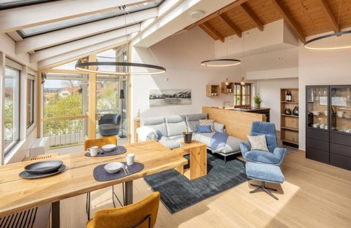 Unterallgau Apartment | Stille x Weite - Hochwertige Wohnung mit See-panorama