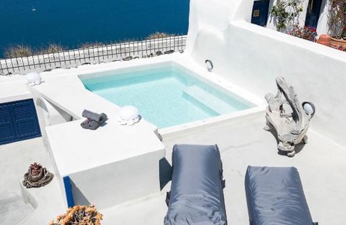Fira House | Stilvi Suite