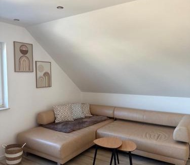 Swisttal Apartment | Stilvolle Auszeit- Nahe Therme und Phantasialand