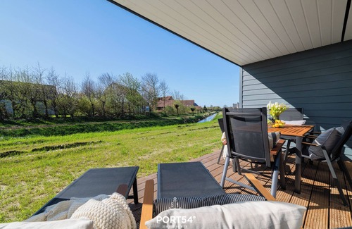 Busum Apartment | Stilvolle Ferienwohnung mit Sauna, Kamin, Terrasse und Wassernähe