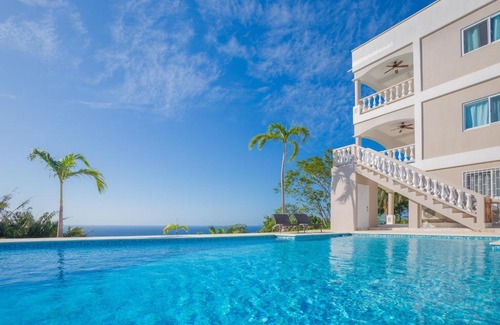 Antoneys Cay Apartment | Sting Ray Studio at Sea Scape home