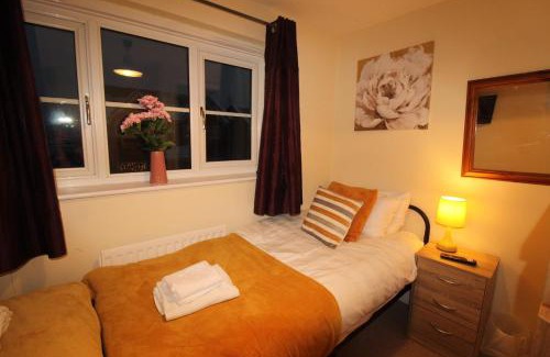 Sheffield House | Stirling House Sheffield by Smart Corporate Stays