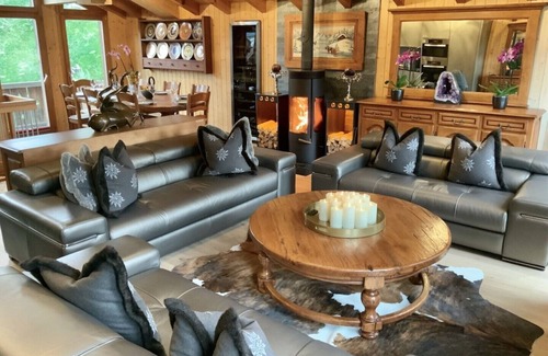 Saas-Fee Ski Chalet | Stirling Luxury Chalet Sauna Outdoor Hot Tub 4BR Glacier Views Spa & Ski