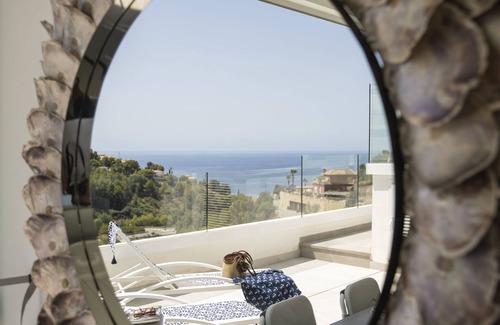 Almunecar House | STO10, Magnificent villa with private jacuzzi and beach club