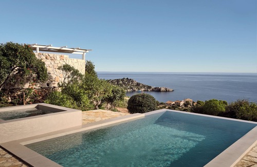 Varvara Villa | STONE BUILT 3 BEDROOM LUXURY VILLA WITH PRIVATE INFINITY POOL AND SEA VIEW