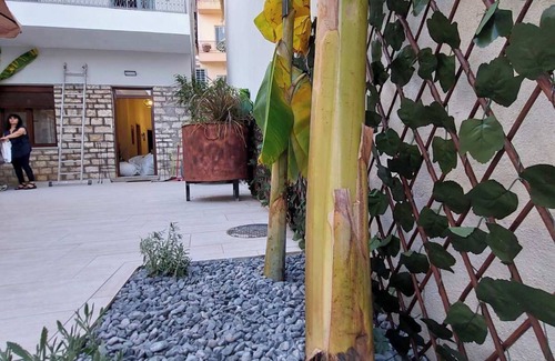 Preveza House | Stone-built 80 m2 2bedroom villa in Preveza center with private garden & Parking