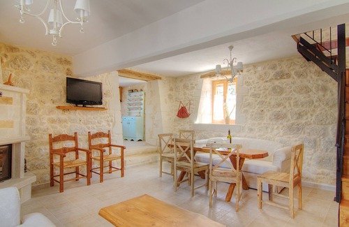 Prines Villa | Stone Built villa in the Nature With Spacious Gardens!
