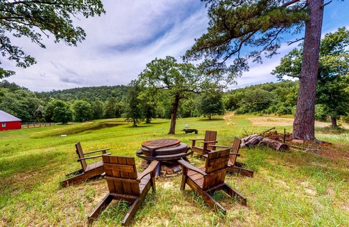 Stringtown House | Stone Cabin with a Pond & Water Access - Firepit, Dog-Friendly