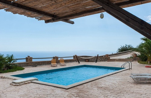 Kerames Villa | Stone Cretan home on the cliff overlooking the Libyan sea