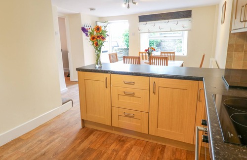 Hoylandswaine Cottage | STONE FARM COTTAGE, pet friendly, with a garden in Wortley
