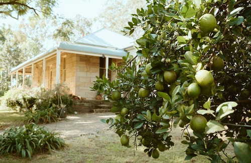 Ebenezer House | Stone Guest House Ebenezer - our historic property awaits your imagination.