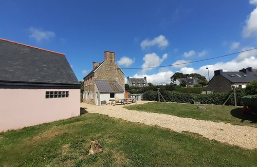 Ploumilliau House | Stone house 60 m2 with garden in the town center near the beaches