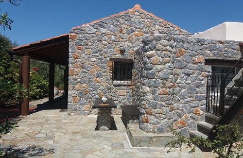 Galatas House | Stone House among the trees with Private Garden, Terrace & Wi-Fi