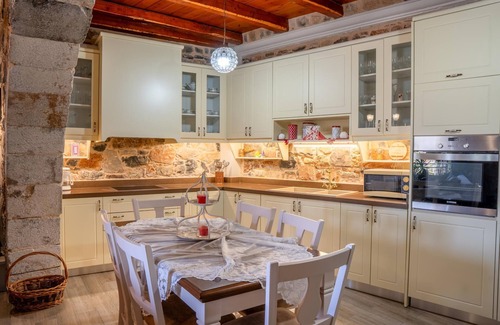 Ano Karouzana House | Stone House Ano Karouzano