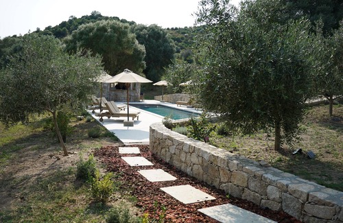 Cognocoli-Monticchi House | Stone house in an olive grove 15 minutes from the beach