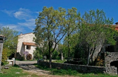 Vissec House | Stone house in the heart of Larzac – Nature, free-roaming horses, and guaranteed relaxation