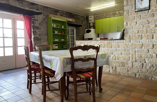 Etel House | Stone house near port and beaches - 2 bedrooms - Up to 4 guests