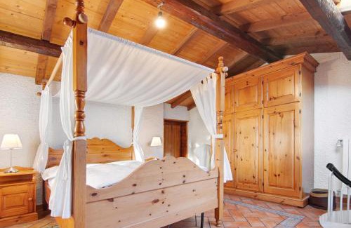 Moltrasio House | Stone House of the year 1500