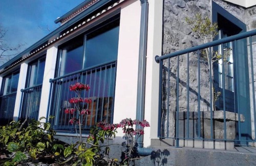 Calheta Cottage | STONE HOUSE
