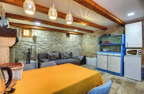 Rezanci House | Stone house with private and large pool