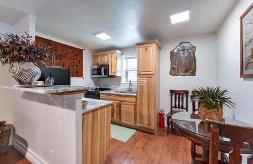 Blanding Hotel | Stone Lizard Lodging