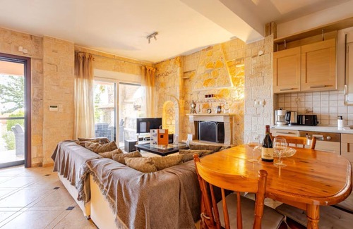 Paliouri House | STONE MAISONETTE PALIOURI