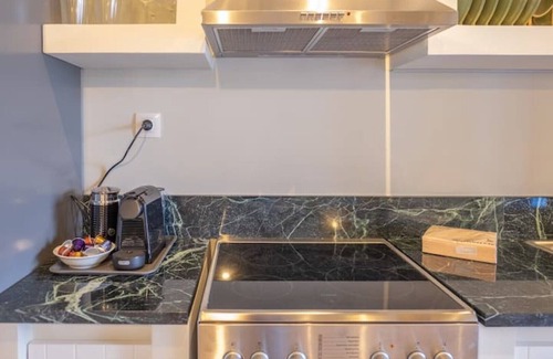 Filiatra Apartment | Stone residence across Eiffel's Tower - Filiatro 4