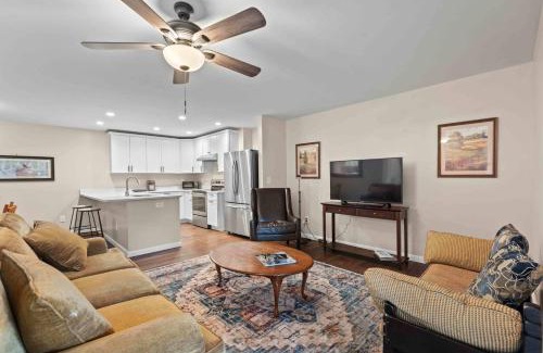 Highlands Hills House | Stone's Throw by Mirror Lake
