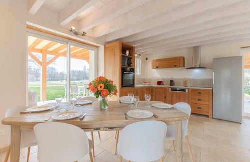 Castelviel Cottage | Stone tobacco drying shed, gîte with swimming pool near Saint Emilion