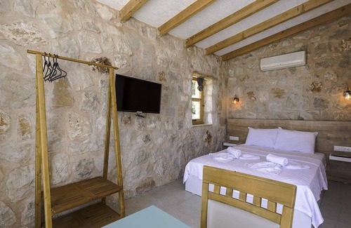 Kas House | Stone Vacation Flat w Pool in Kas