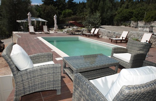 Tselendata Villa | Stone villa with fantastic pool area