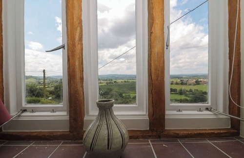 Stoke-sub-Hamdon Cottage | STONECUTTER'S COTTAGE, pet friendly in Stoke-Sub-Hamdon, Somerset