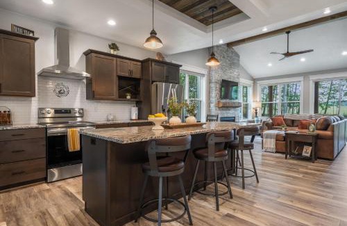 Egg Harbor House | Stonehedge View by Simple Life Rentals