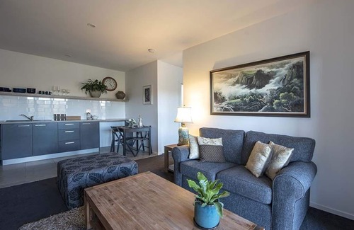 Glenlyon Apartment | Stonelea in Glenlyon | Romantic escape just minutes from Daylesford