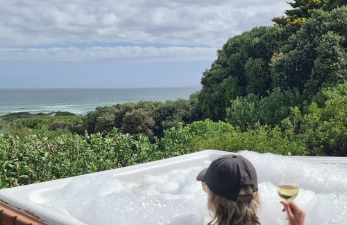 Great Brak River House | stone’s throw from the beach with spectacular sea views.